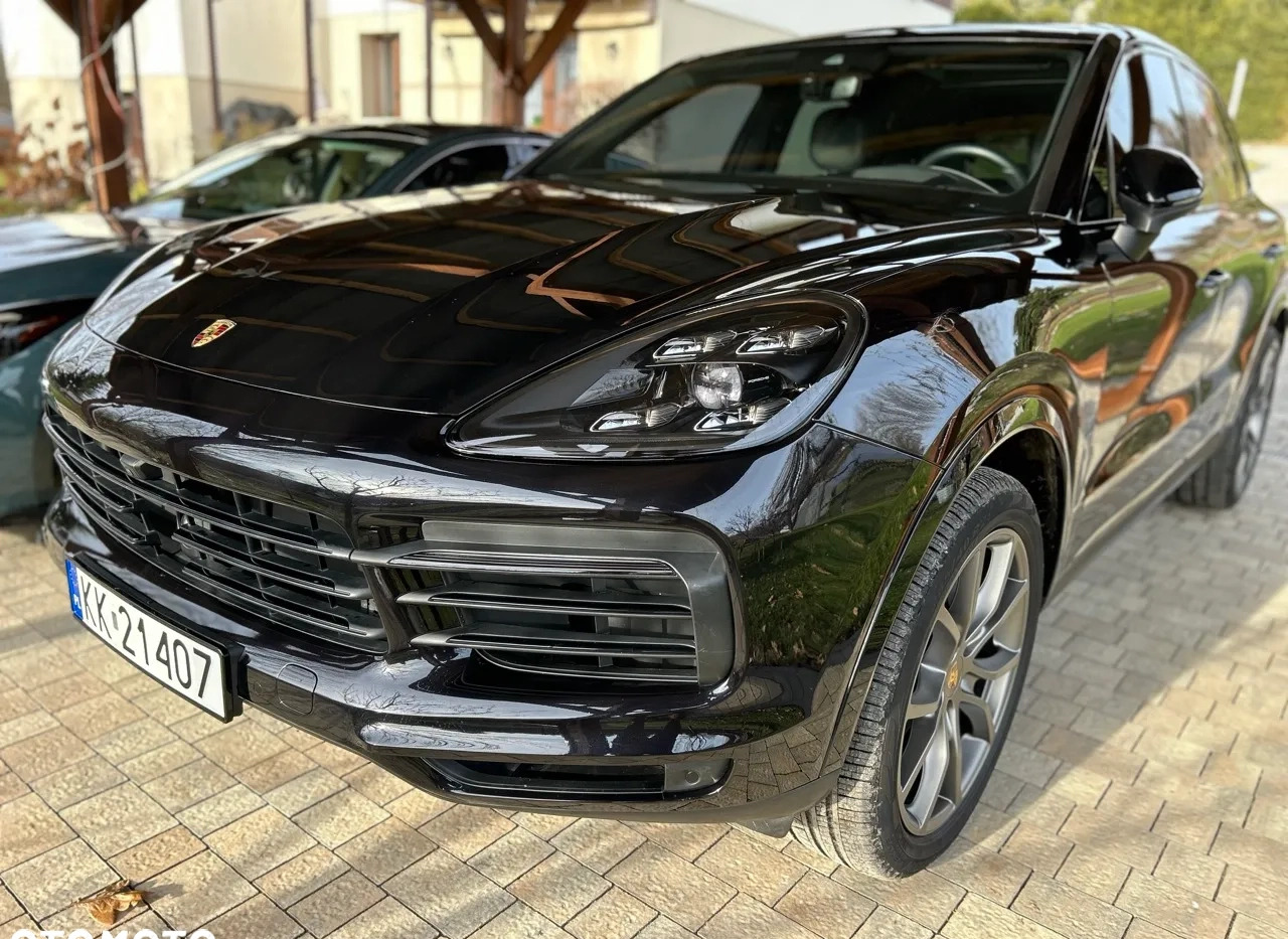 Porsche Cayenne cena 279900 przebieg: 86100, rok produkcji 2019 z Kraków małe 781